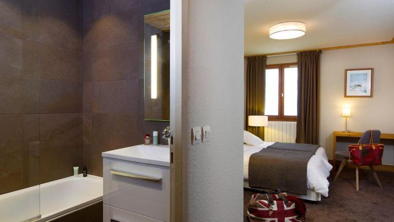 Hillary Hotel Les Menuires Εξωτερικό φωτογραφία